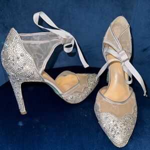 Betsey Johnson Womens Iris Embellished Stiletto Evening Heels size 9m